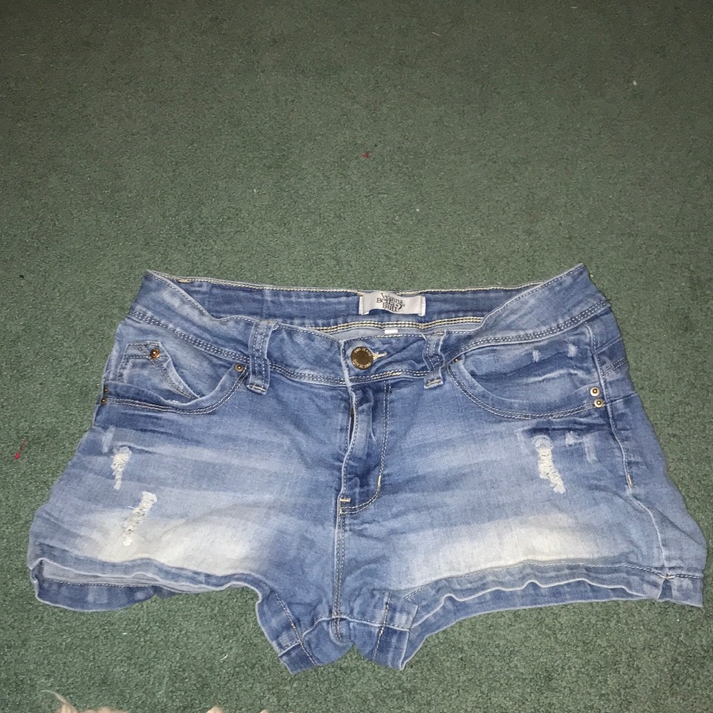 Wanna Betta Butt? Jean shorts size 9/29